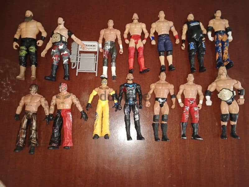 14 WWE Action Figures 2