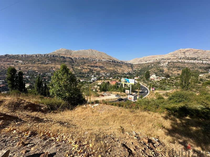 land for sale in faraya أرض للبيع في فاريا ٢٦٠،٠٠٠$ 1