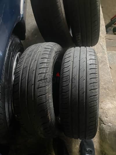 دواليب عدد ٤ قياس 175/65R14 nexen