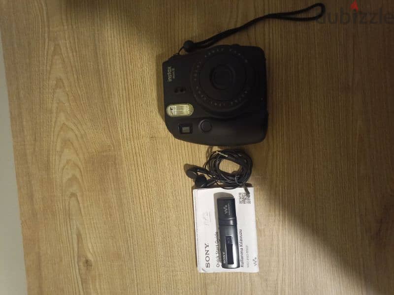 camera polaroid+Sony walkman still new 0