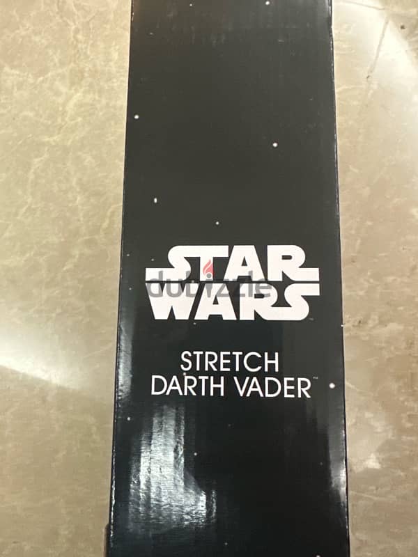 Star Wars stretch Darth Vader figurine 2