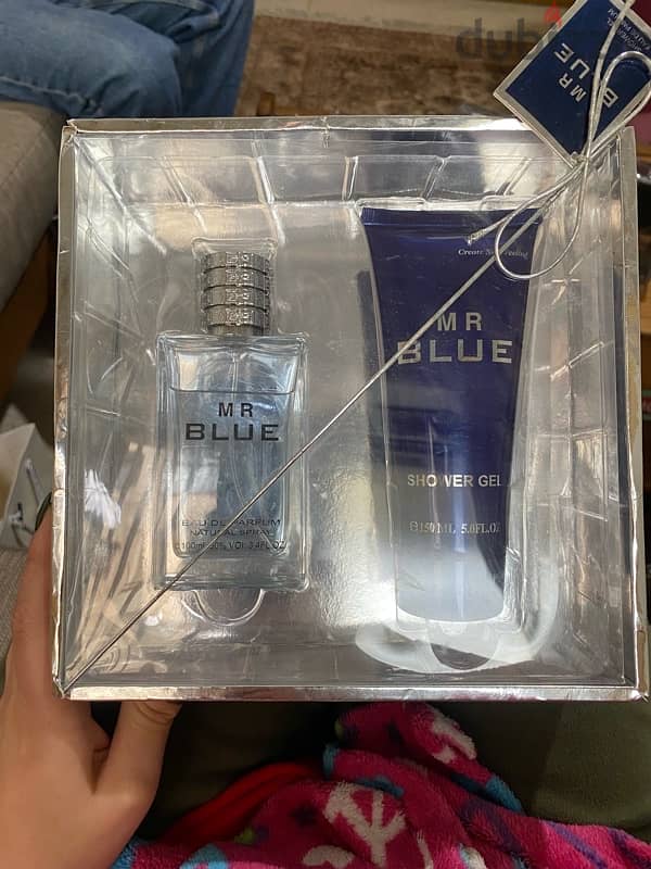 Mr. Blue perfume and shower gel 0