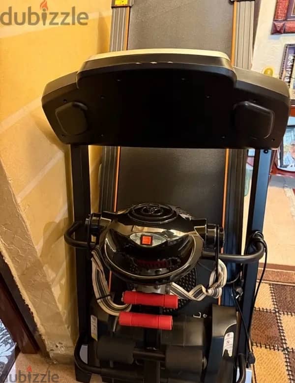 4 in 1 treadmill used but in very good condition 1