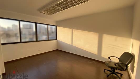 Office for sale in Dekwaneh مكتب للبيع في الدكوانة