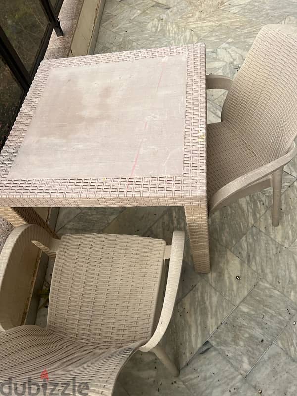 Outdoor Table & Chairs for Garden or Balcony 3