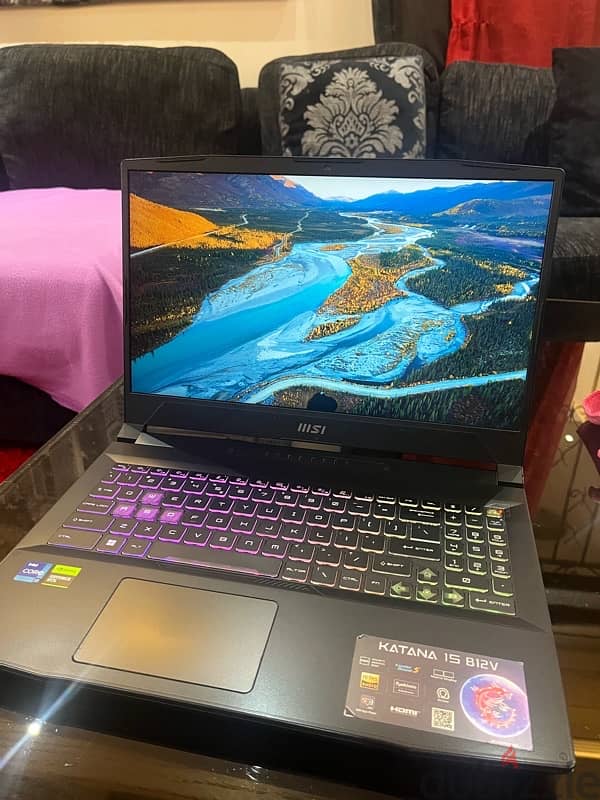 MSI GAMING LAPTOP B12V RTX 4070 4