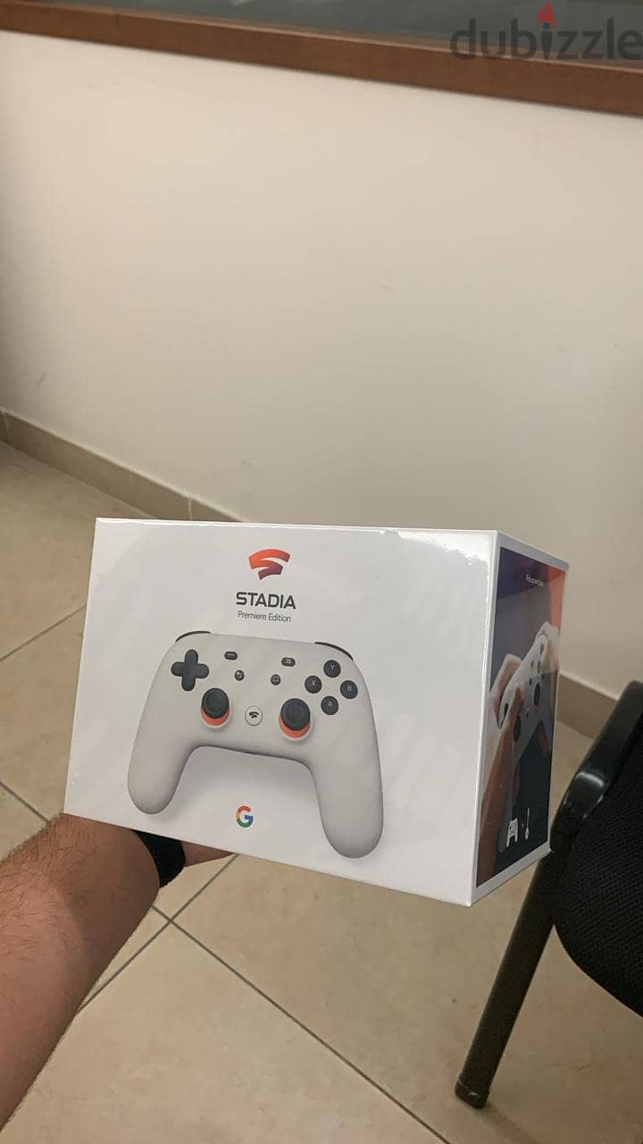 Stadia Premiere Edition (controller + Google chromecast Ultra) 0