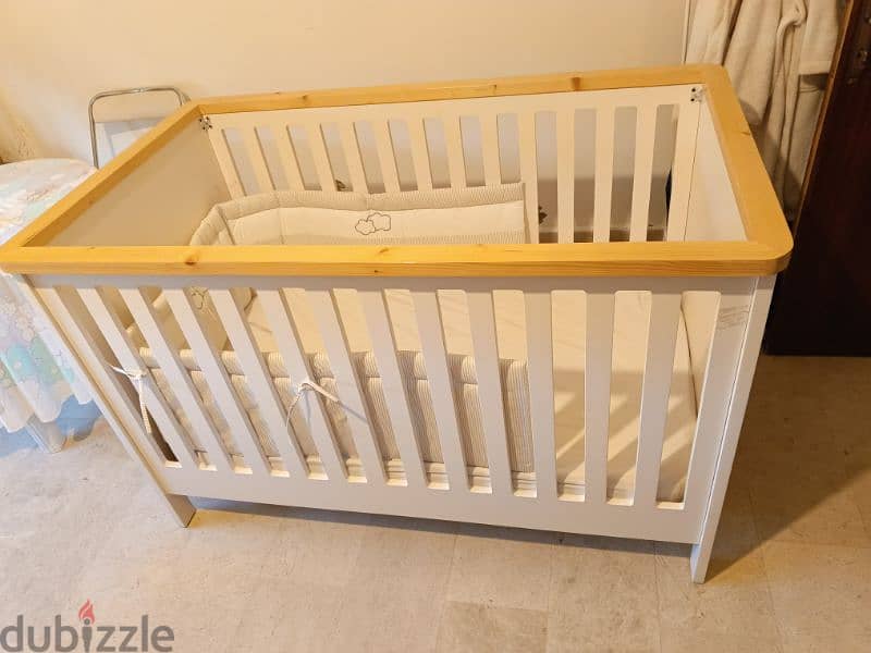 Crib for sale 0