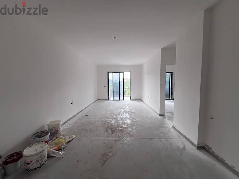 Apartment for sale in Bsefrine شقة للبيع في بسفرين 0