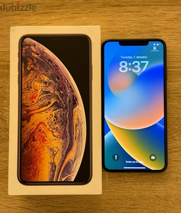 iPhone Xs Max 64 GB Gold for 200$ 0