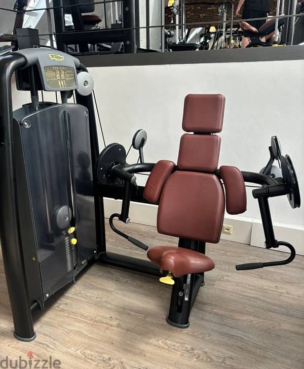 10 mknet technogym like new 6