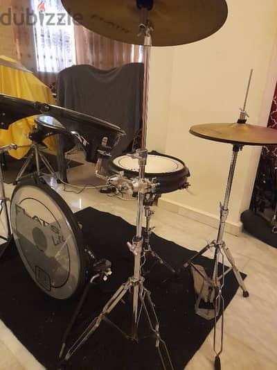 flat drumset