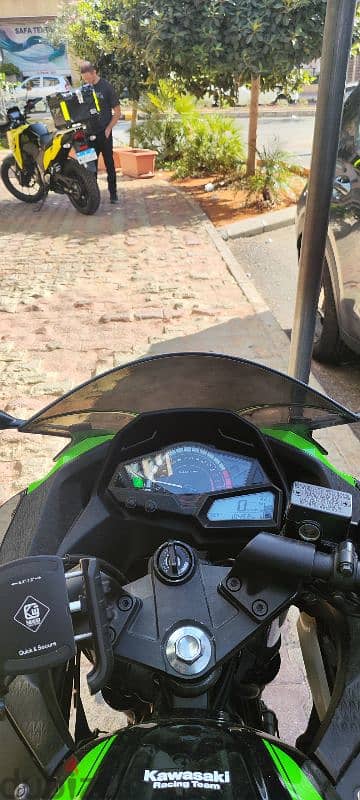 Kawasaki Ninja 2018 300cc for sale 4