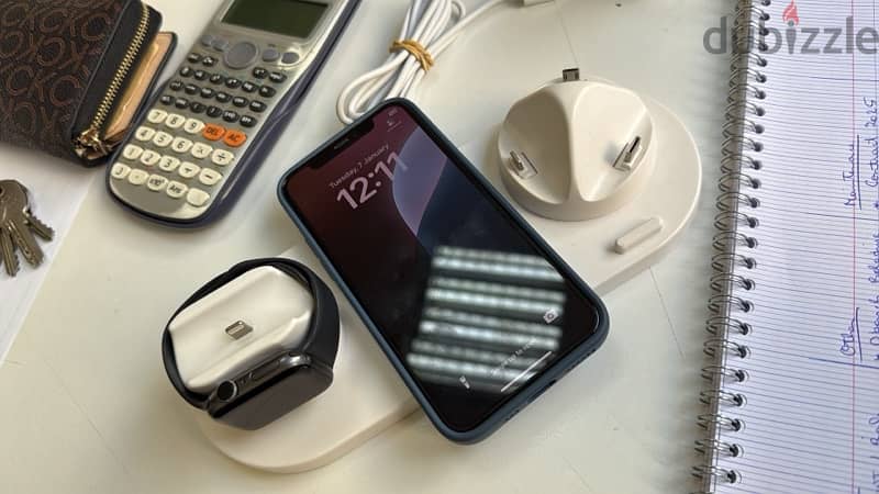 iphone 11 pro 256 gb + apple watch serie 4 40 mm + charger 3