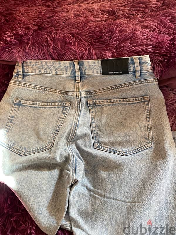 jeans availble 0