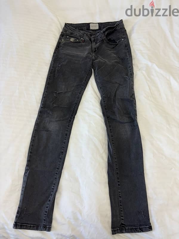 6 jeans for 50$ (size 24-26) 0