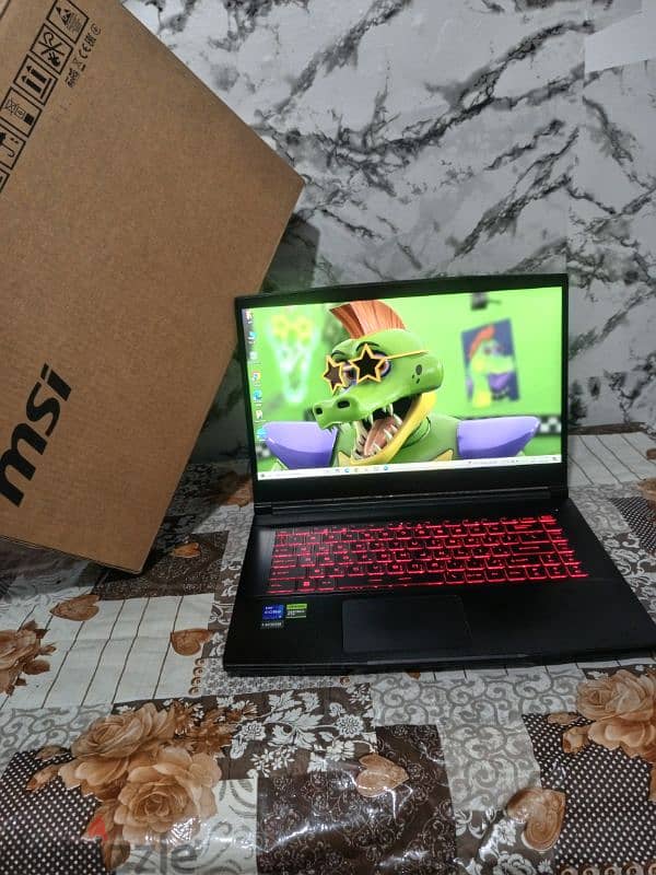 rtx 4060(8GB) / core i7 12650H / MSI gaming laptop like new 1