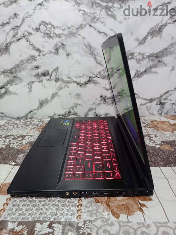 rtx 4060(8GB) / core i7 12650H / MSI gaming laptop like new 4