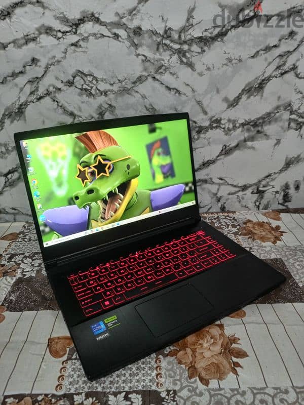 rtx 4060(8GB) / core i7 12650H / MSI gaming laptop like new 6