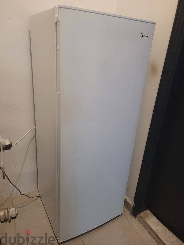 Midea Upright Freezer 1