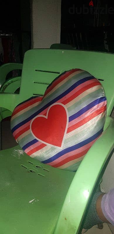 2 pillow heart