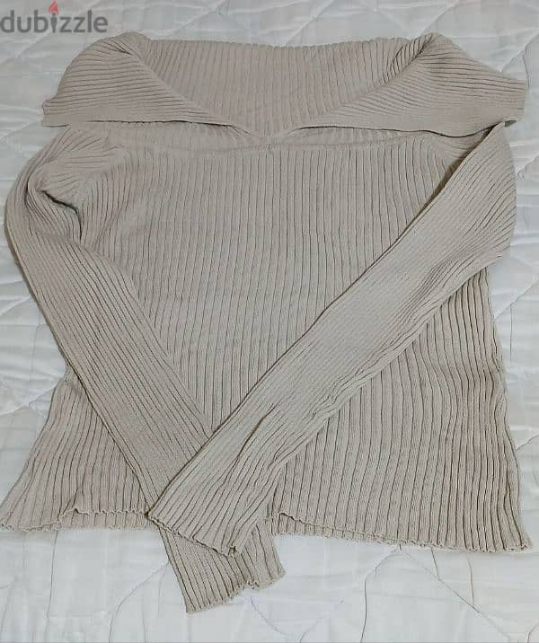 New Wool Beautiful Beige Top 0