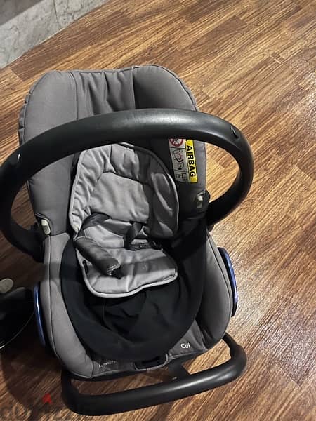 bebe comfort stroller and two car seats 1