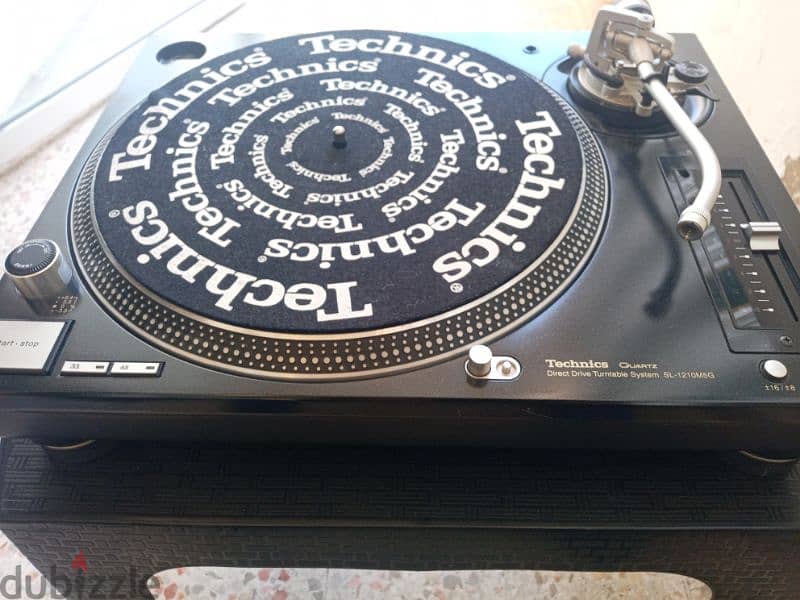 Technics SL-1210M5G DJ Turntable 2