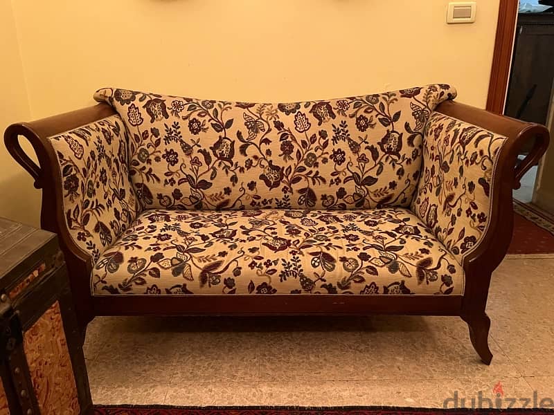 2 x two seater sofas        صوفا بمقعدين عدد ٢ 0