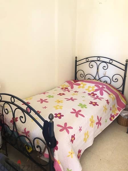 URGENT - 2 Full Bedrooms & Living room 0