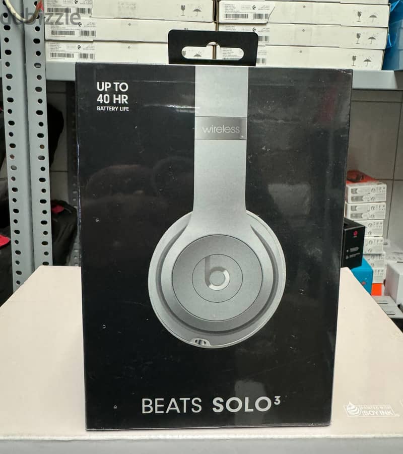 Beats solo 3 silver amazing & good price 0