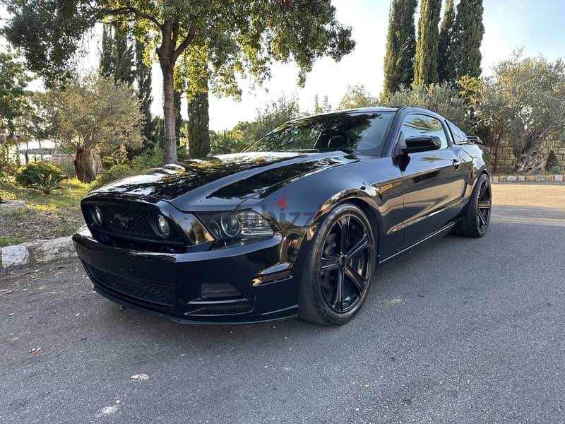 Ford Mustang 2013 2013 Ford mustang Roush performance 0