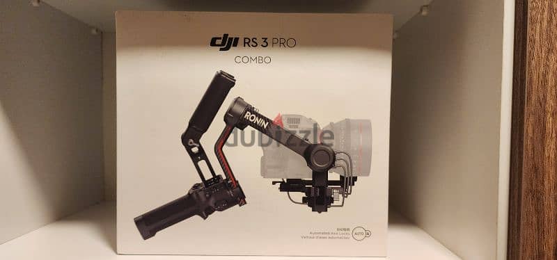 DJI RS 3 Pro Gimbal Stabilizer Combo 0