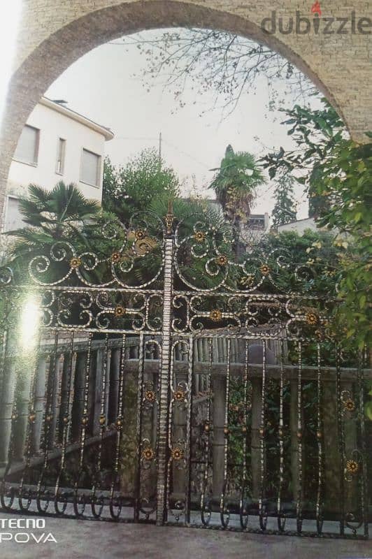 decorated metal gate 0