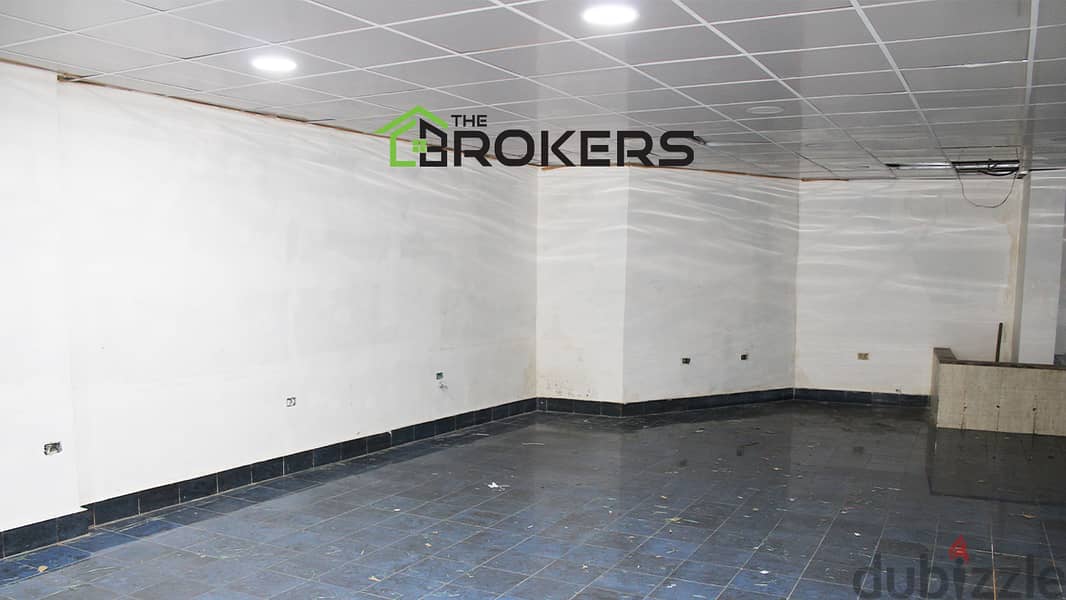 Shop for Rent in Hamra  محل للايجار في الحمرا 0