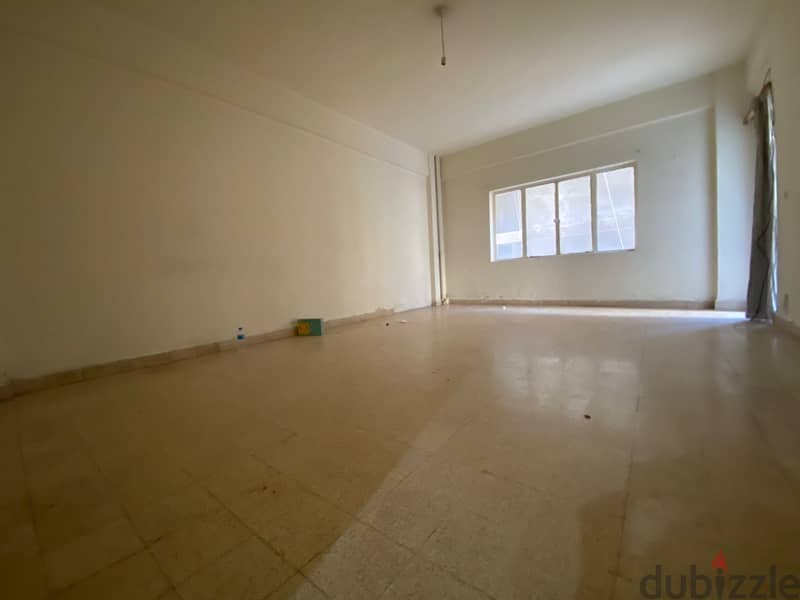 Apartment For Rent In Ain al-Mraiseh شقة للايجار في عين المريسة 0