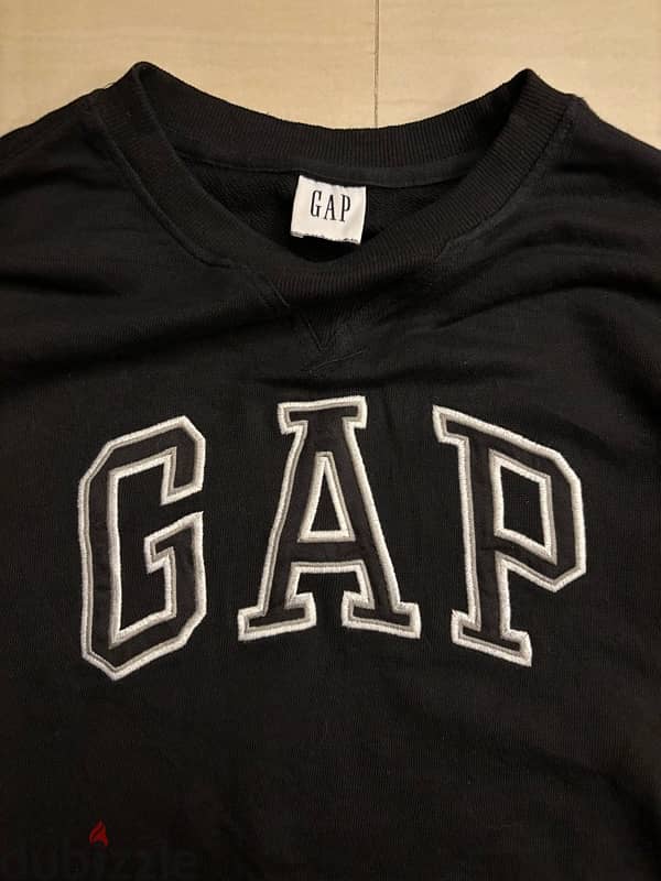 GAP sweatshirt 1