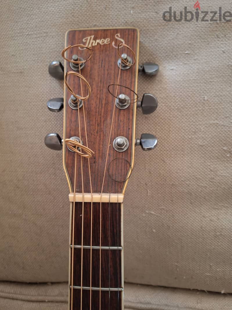 Accoustic Guitar: Suzuky Three S Model W-40A 2