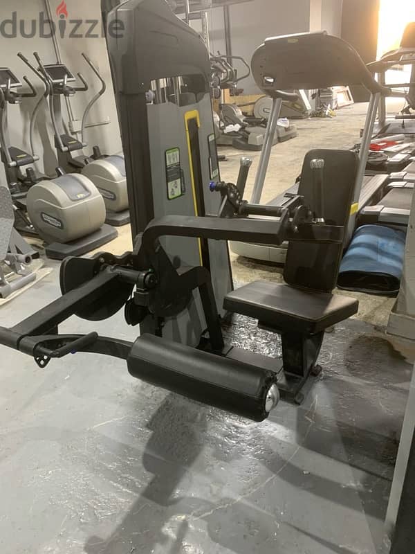 6 Precore Strenght machine like new 1