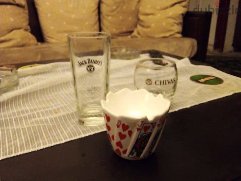 jack daniel. chivas. hearts cards cup 0