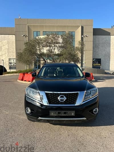 Nissan Pathfinder 2014 From Rymco 105000 km only