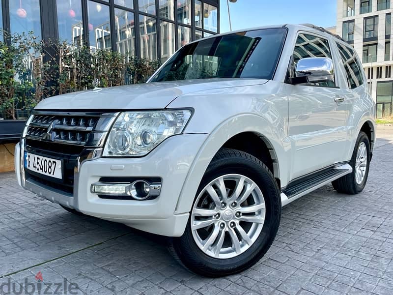 MITSUBISHI PAJERO 3.8 COUPE-2015-HIGHEST PACKAGE-SHOWROOM CONDITION 0