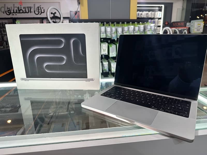 MacBook Pro 14” m3 512gb 0