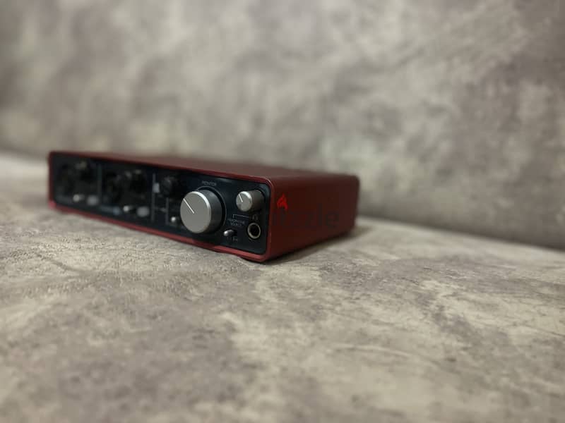 Focusrite 2i4 2