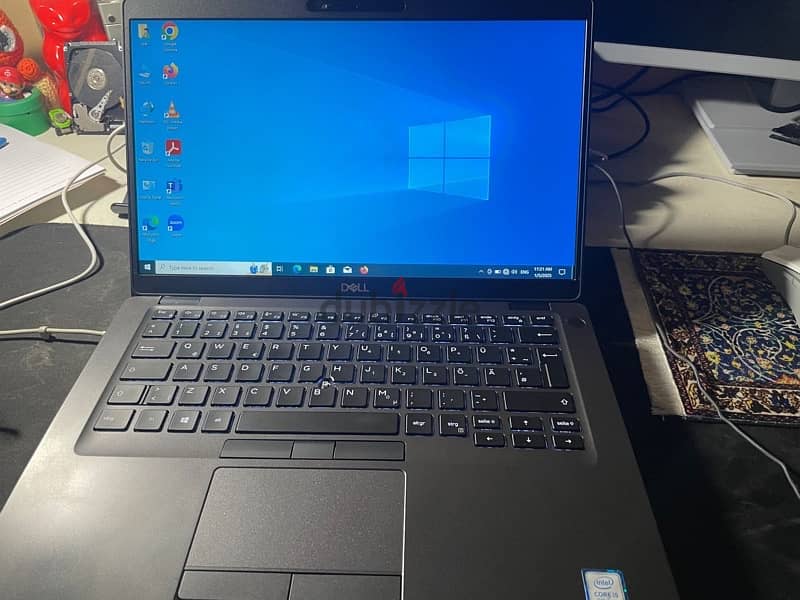 Dell 5400 core i5 8365u (better than i7 7600u) 0