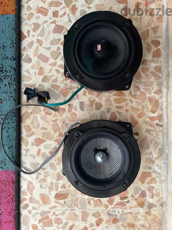 1 speaker mtx + 1 speaker focal 2