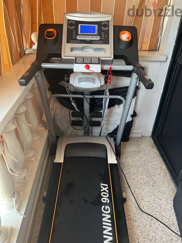 Treadmill RUNNING 90XI with Fat burning machine 1