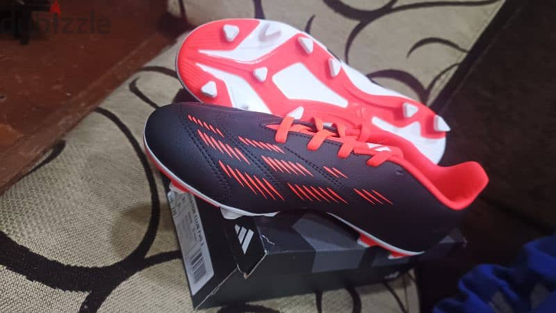 ADIDAS PREDATOR CLUB FxG 0