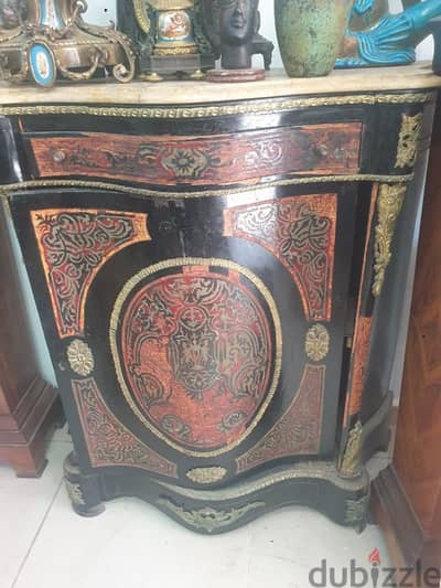 vintage boulle cabinet noir et rouge avec bronze