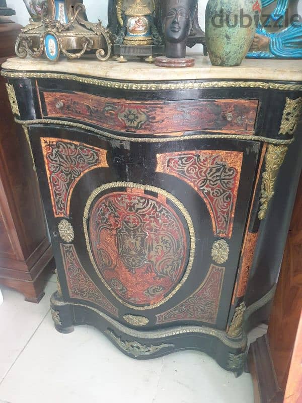 vintage boulle cabinet french marquetry, noir et rouge avec bronze 1